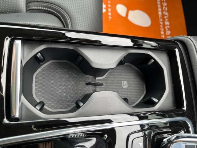 VOLVO V60 2022 Image 31