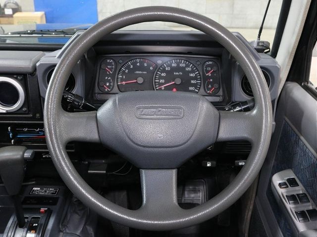 TOYOTA LANDCRUISER VAN 2003 Image 31