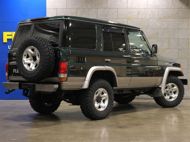 TOYOTA LANDCRUISER VAN 2003 Image 31