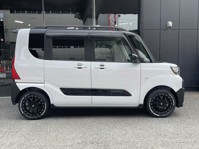 DAIHATSU TANTO FAN CROSS 4WD 2023 Image 31