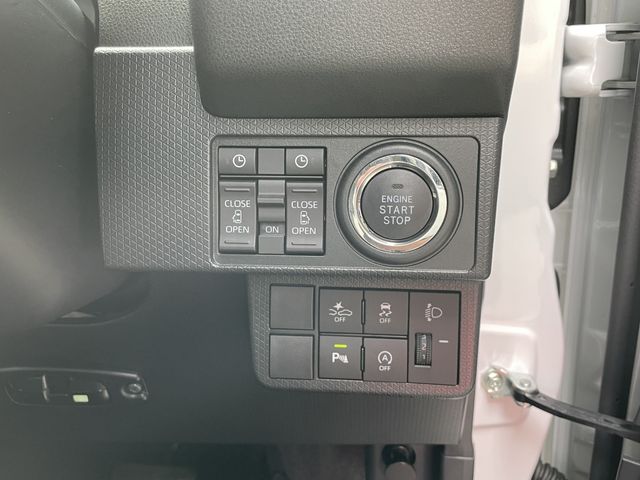 DAIHATSU TANTO FAN CROSS 4WD 2023 Image 31