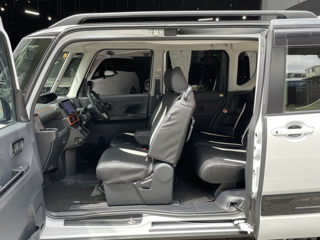 DAIHATSU TANTO FAN CROSS 4WD 2023 Image 31