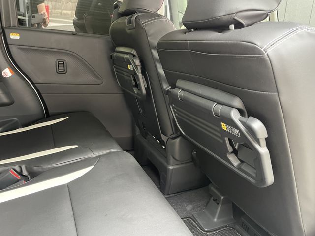 DAIHATSU TANTO FAN CROSS 4WD 2023 Image 31