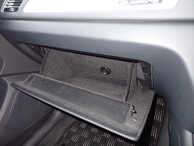 AUDI Q3 2015 Image 31