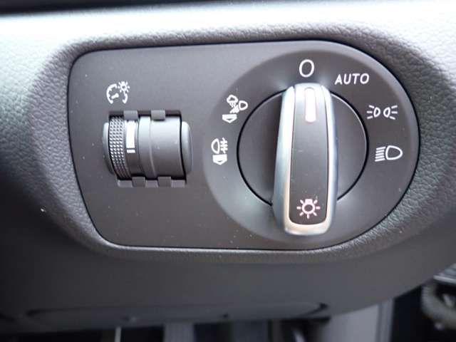 AUDI Q3 2015 Image 31