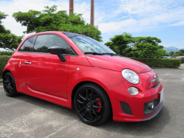 FIAT ABARTH 695 2011 Image 31