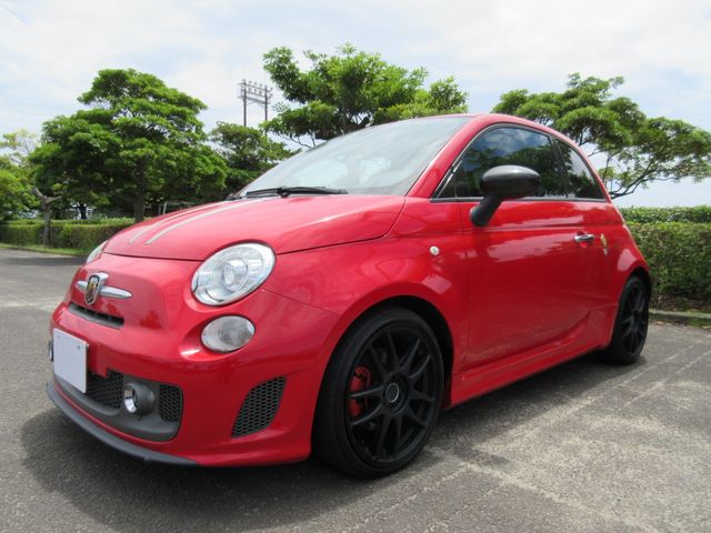 FIAT ABARTH 695 2011 Image 31