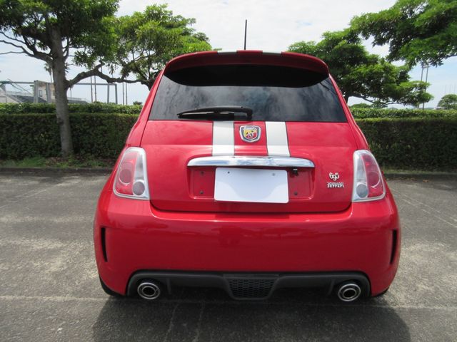 FIAT ABARTH 695 2011 Image 31