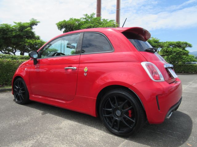 FIAT ABARTH 695 2011 Image 31