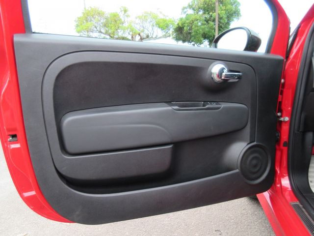 FIAT ABARTH 695 2011 Image 31