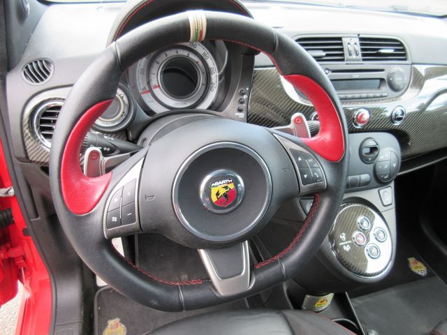 FIAT ABARTH 695 2011 Image 31