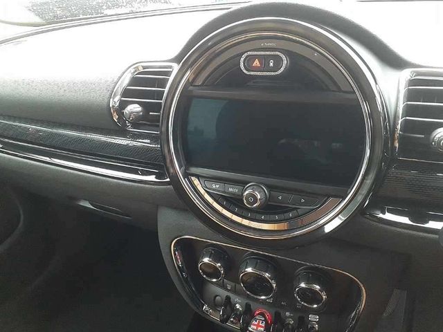 BMW MINI COOPER D CL 2019 Image 31