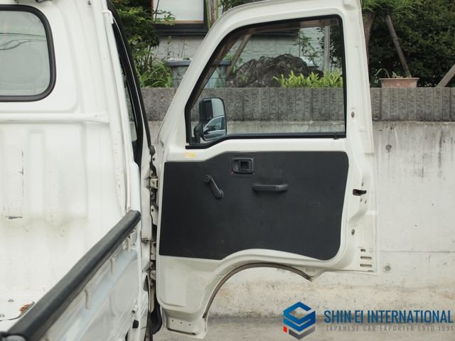 DAIHATSU HIJET TRUCK 4WD 1999 Image 31