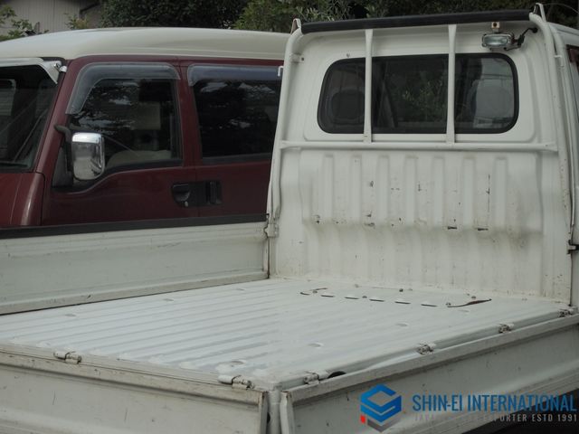 DAIHATSU HIJET TRUCK 4WD 1999 Image 31