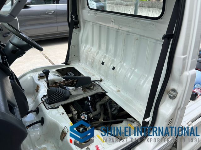 DAIHATSU HIJET TRUCK 4WD 1999 Image 31