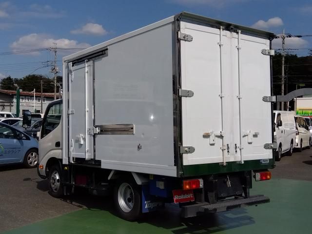 HINO DUTRO 2018 Image 31