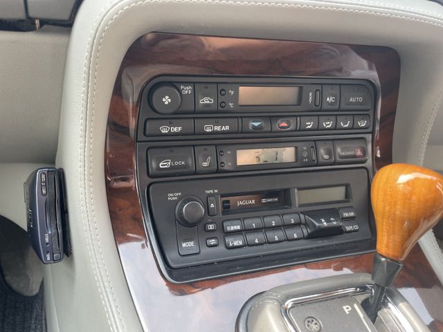 DAIMLER  1995 Image 31