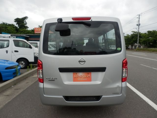NISSAN NV350 CARAVAN 4WD 2019 Image 31