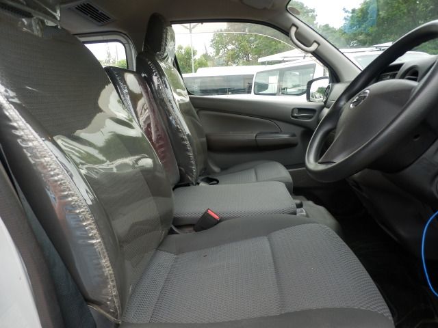 NISSAN NV350 CARAVAN 4WD 2019 Image 31