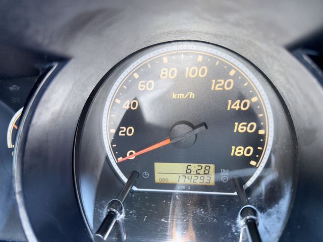 TOYOTA HIACE COMMUTER 4WD 2007 Image 31