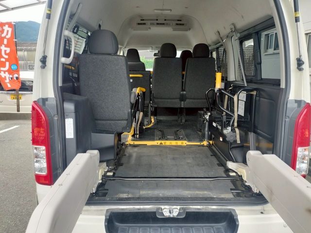 TOYOTA HIACE VAN 2WD 2017 Image 31