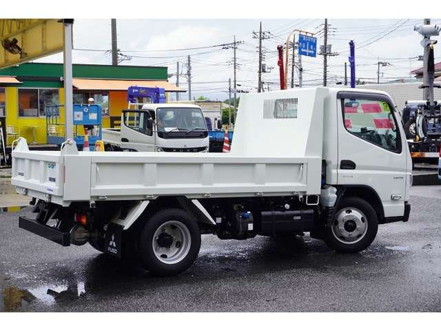 MITSUBISHI CANTER 2024 Image 31