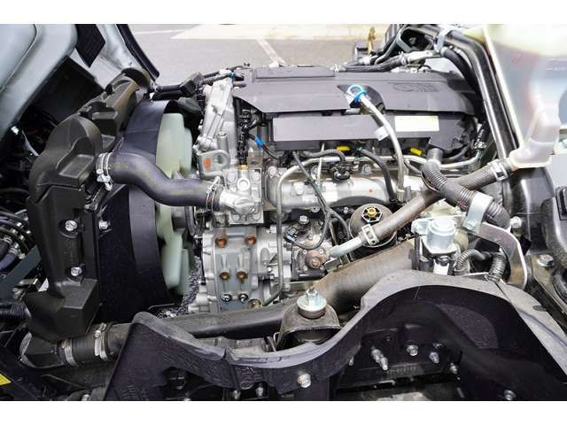 MITSUBISHI CANTER 2024 Image 31