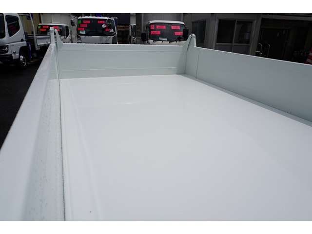 MITSUBISHI CANTER 2024 Image 31