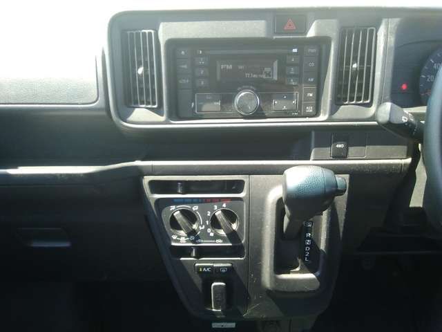 TOYOTA PIXIS VAN 4WD 2019 Image 31