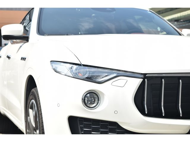 MASERATI LEVANTE 2017 Image 31