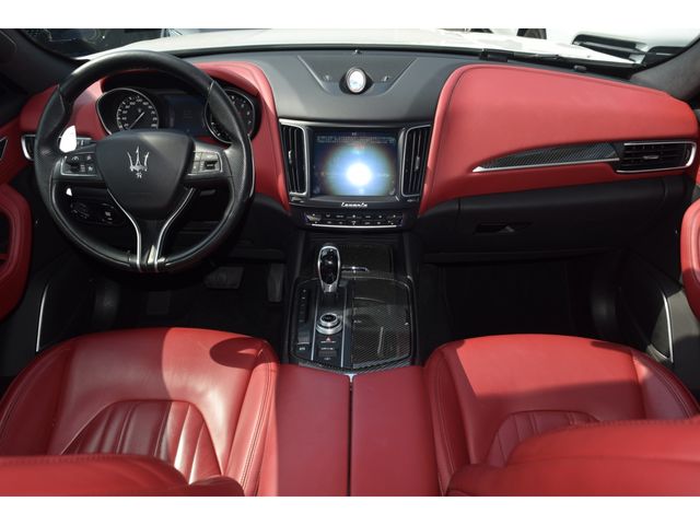 MASERATI LEVANTE 2017 Image 31