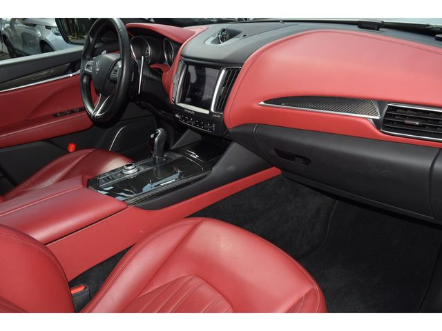 MASERATI LEVANTE 2017 Image 31