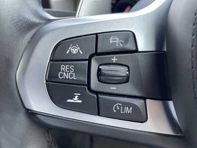 BMW 5SERIES SEDAN 2018 Image 31