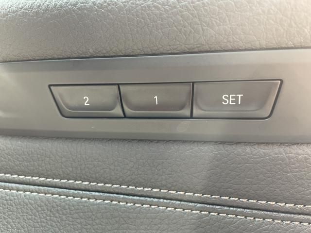 BMW 5SERIES SEDAN 2018 Image 31