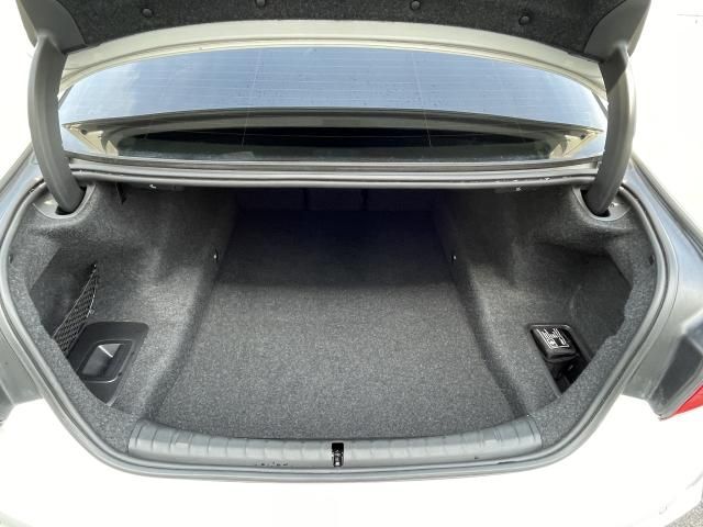 BMW 5SERIES SEDAN 2018 Image 31