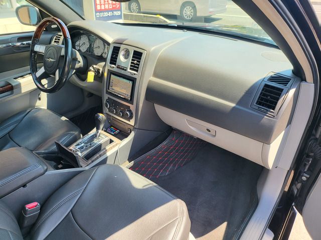 CHRYSLER 300C TOURIN 2012 Image 31