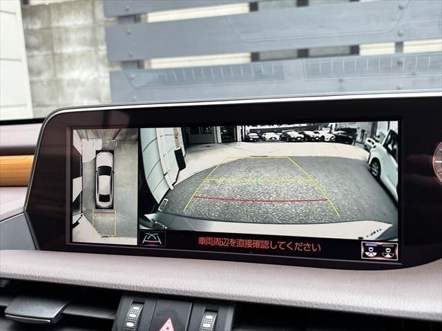 TOYOTA LEXUS ES300H 2019 Image 31