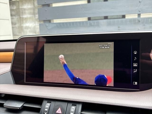 TOYOTA LEXUS ES300H 2019 Image 31