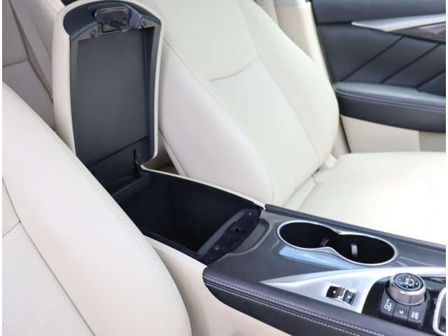 NISSAN SKYLINE HYBRID 2013 Image 31