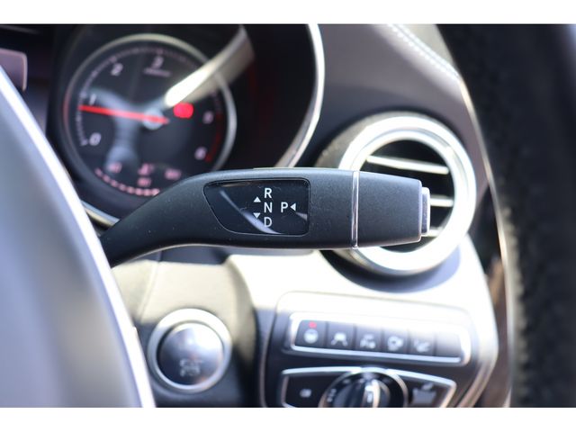 MERCEDES BENZ GLC CL 2018 Image 31