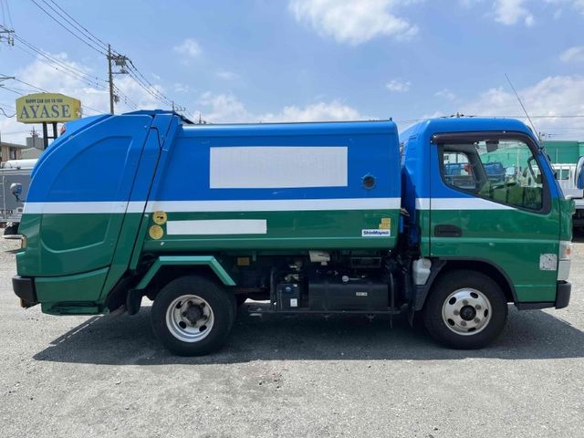 MITSUBISHI CANTER 2018 Image 31