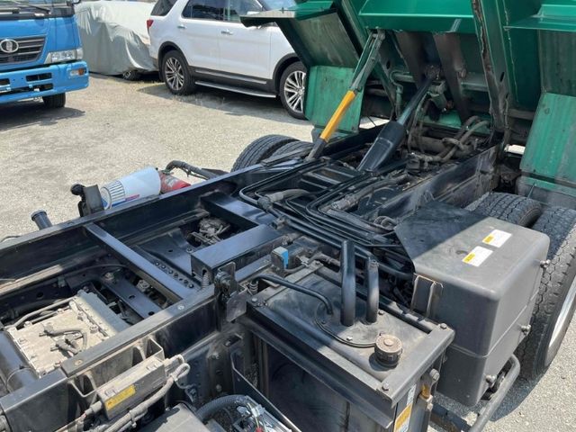 MITSUBISHI CANTER 2018 Image 31