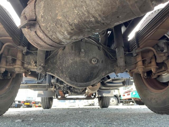 MITSUBISHI CANTER 2018 Image 31