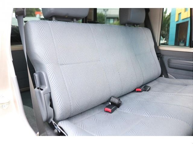 TOYOTA LANDCRUISER VAN 2015 Image 31