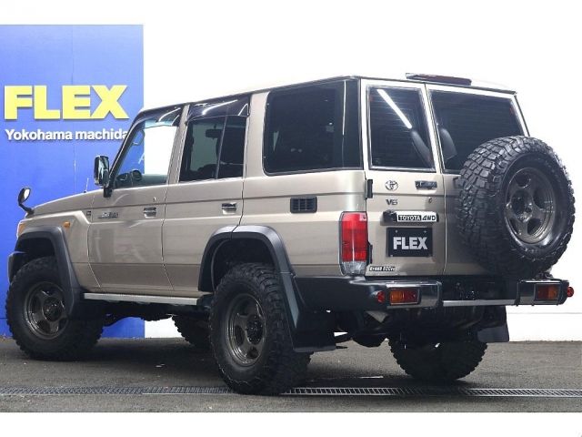 TOYOTA LANDCRUISER VAN 2015 Image 31