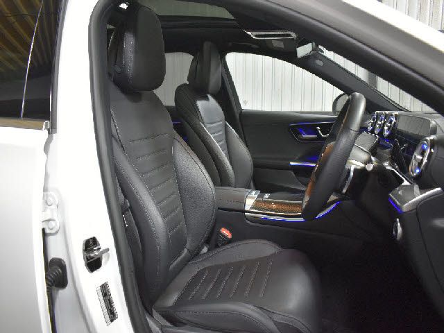 MERCEDES BENZ C CLAS 2022 Image 31