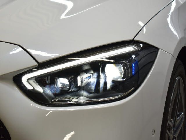 MERCEDES BENZ C CLAS 2022 Image 31