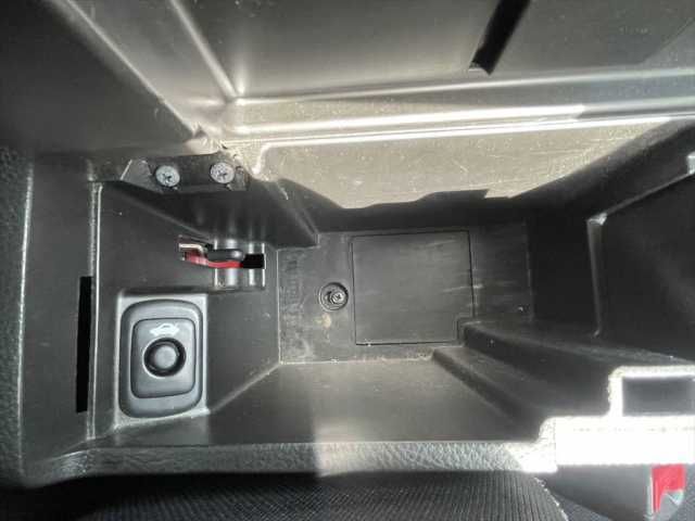 DAIHATSU COPEN 2009 Image 31