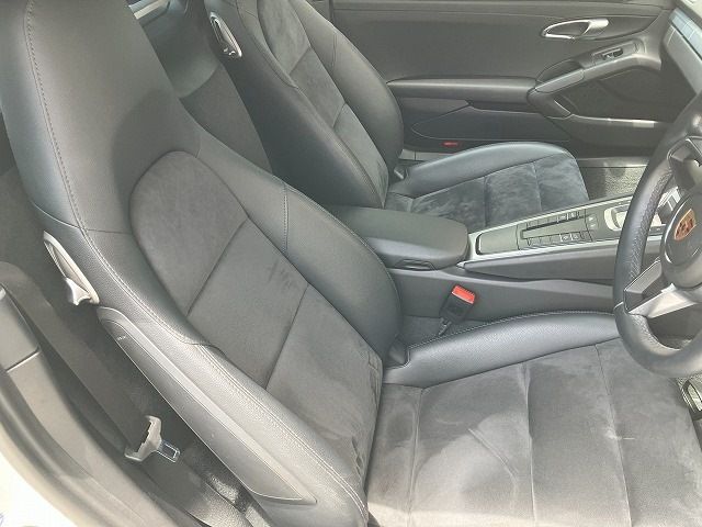 PORSCHE 718CAYMAN 2017 Image 31