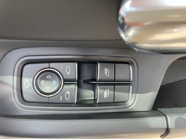 PORSCHE 718CAYMAN 2017 Image 31